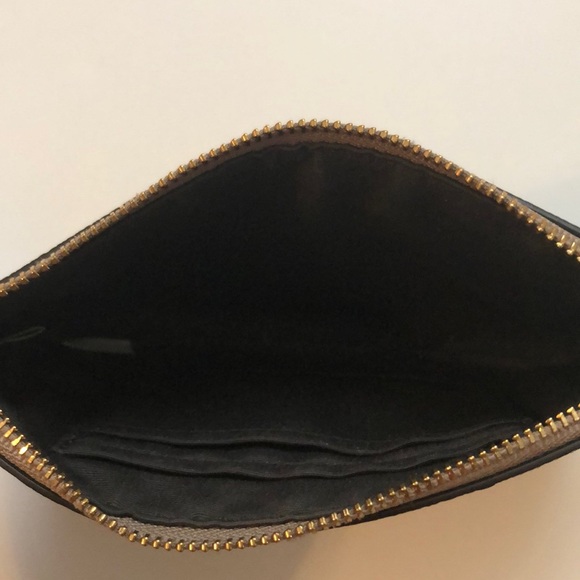 Coach Wristlet Pebble Leather - Picture 5 of 9